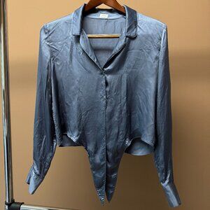 Aritzia Wilfred Blue Collared Long Sleeve Button-Up Blouse w/ Tie Size Small